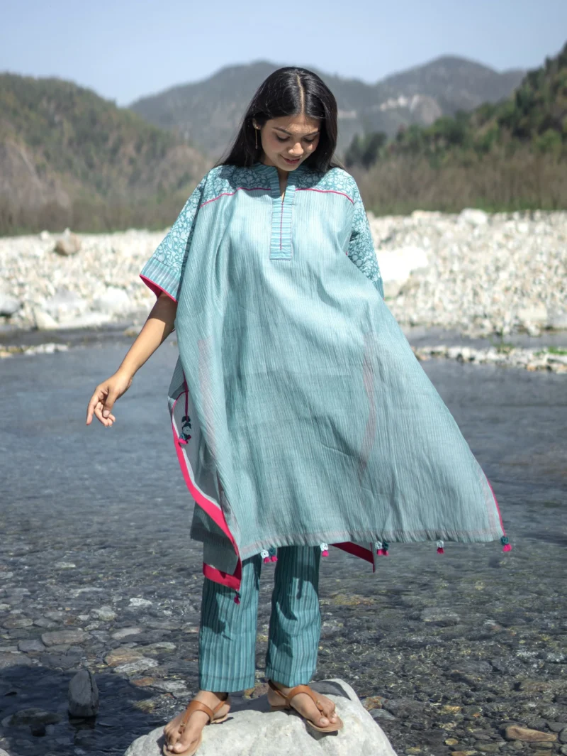 Aasmani Easy Fit Kurta