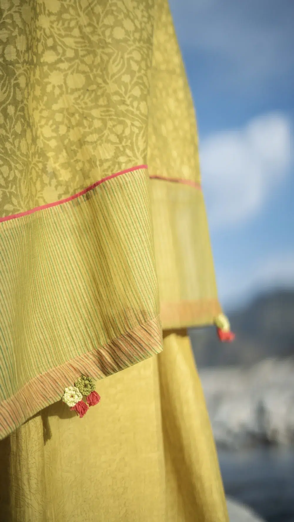 Genda Handkerchief Block-Printed Kurta - Image 7