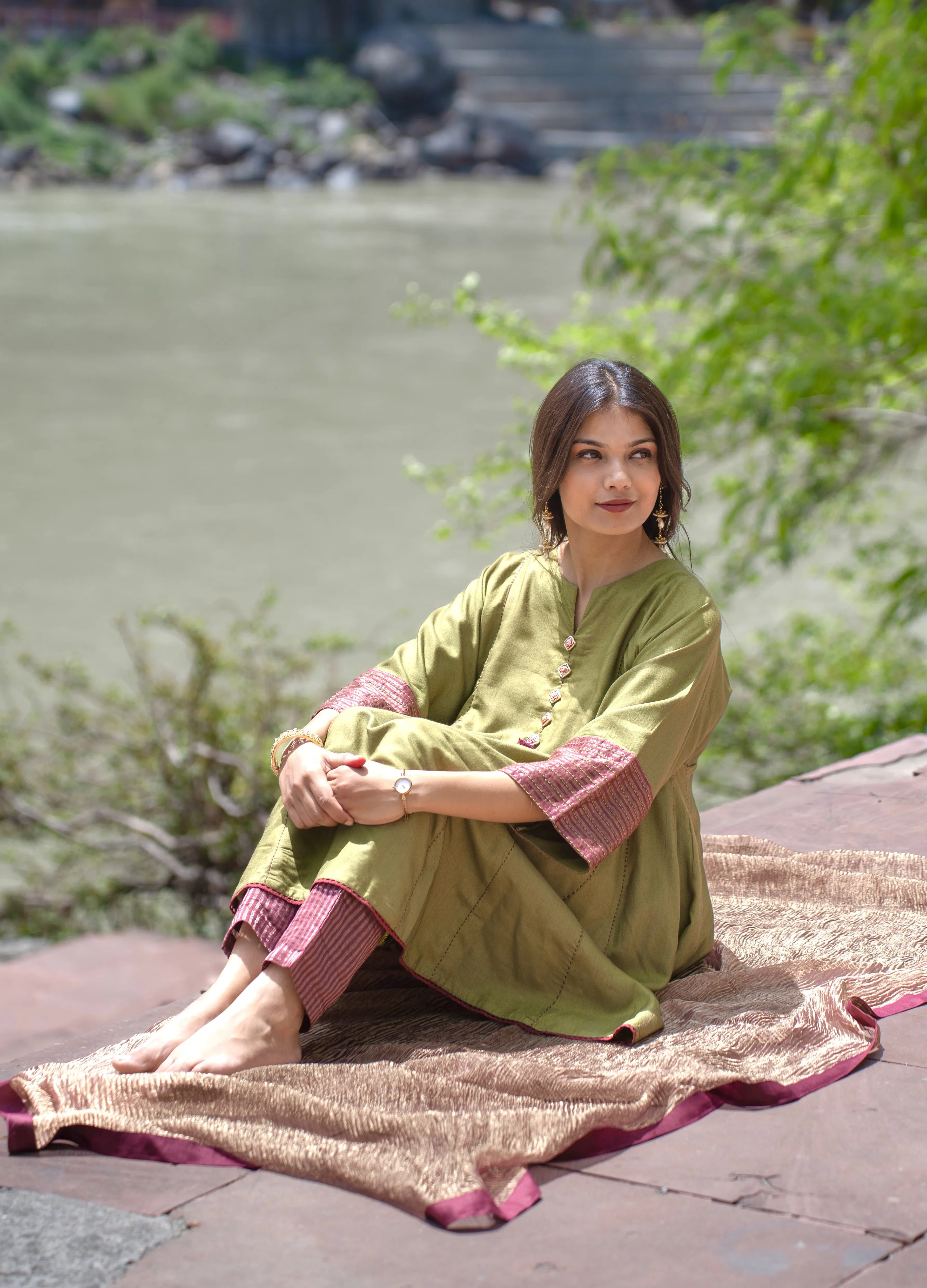 Mehendi Kalidar Meenakari Kurta