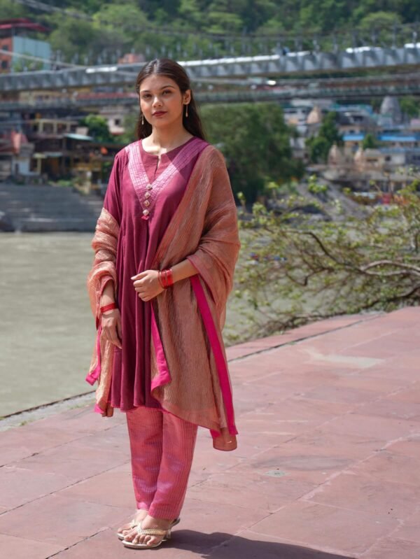 Sherbati  Kalidar Meenakari Kurta Set