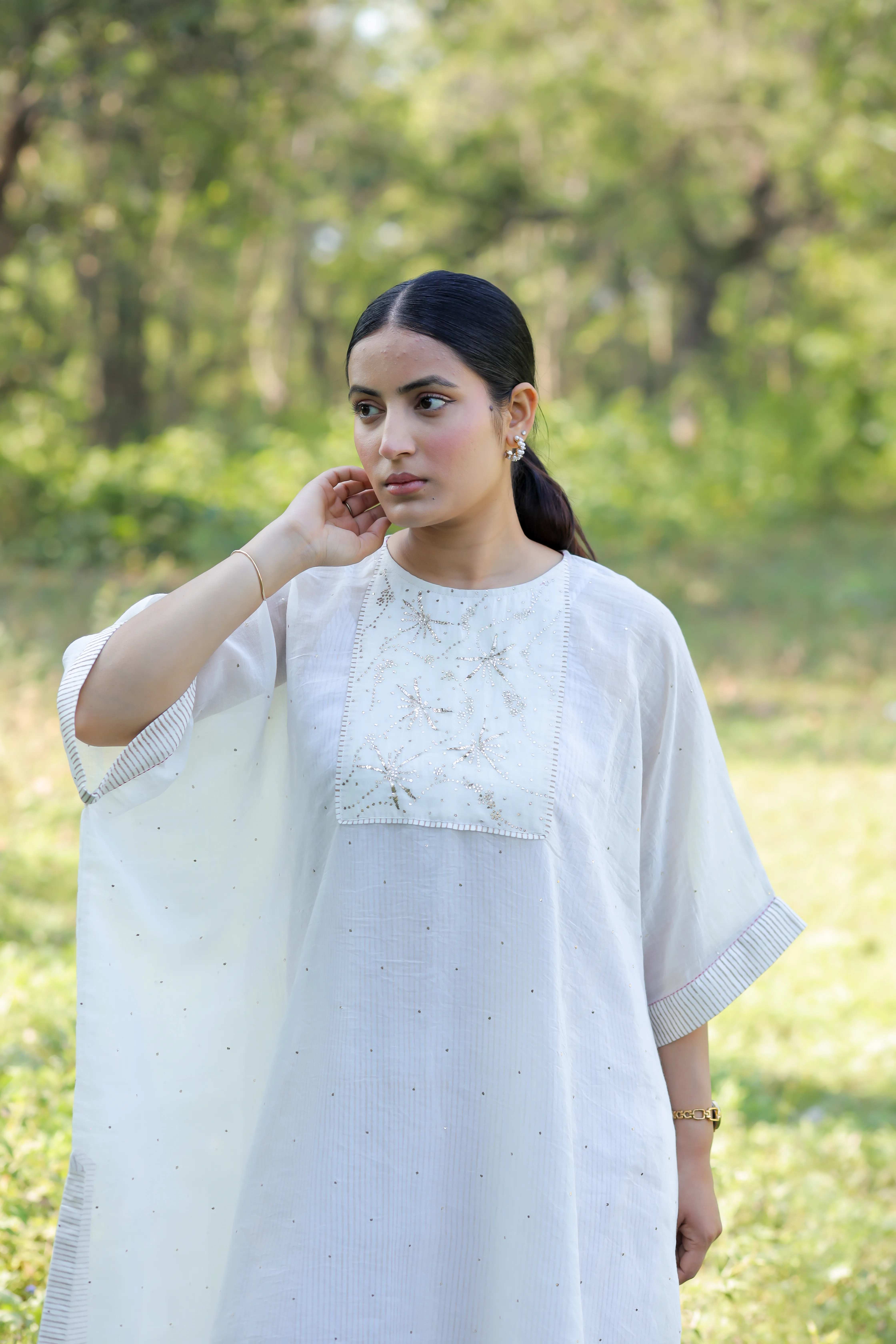 Ismat Mukaish Anti-fit Kurta - Image 2