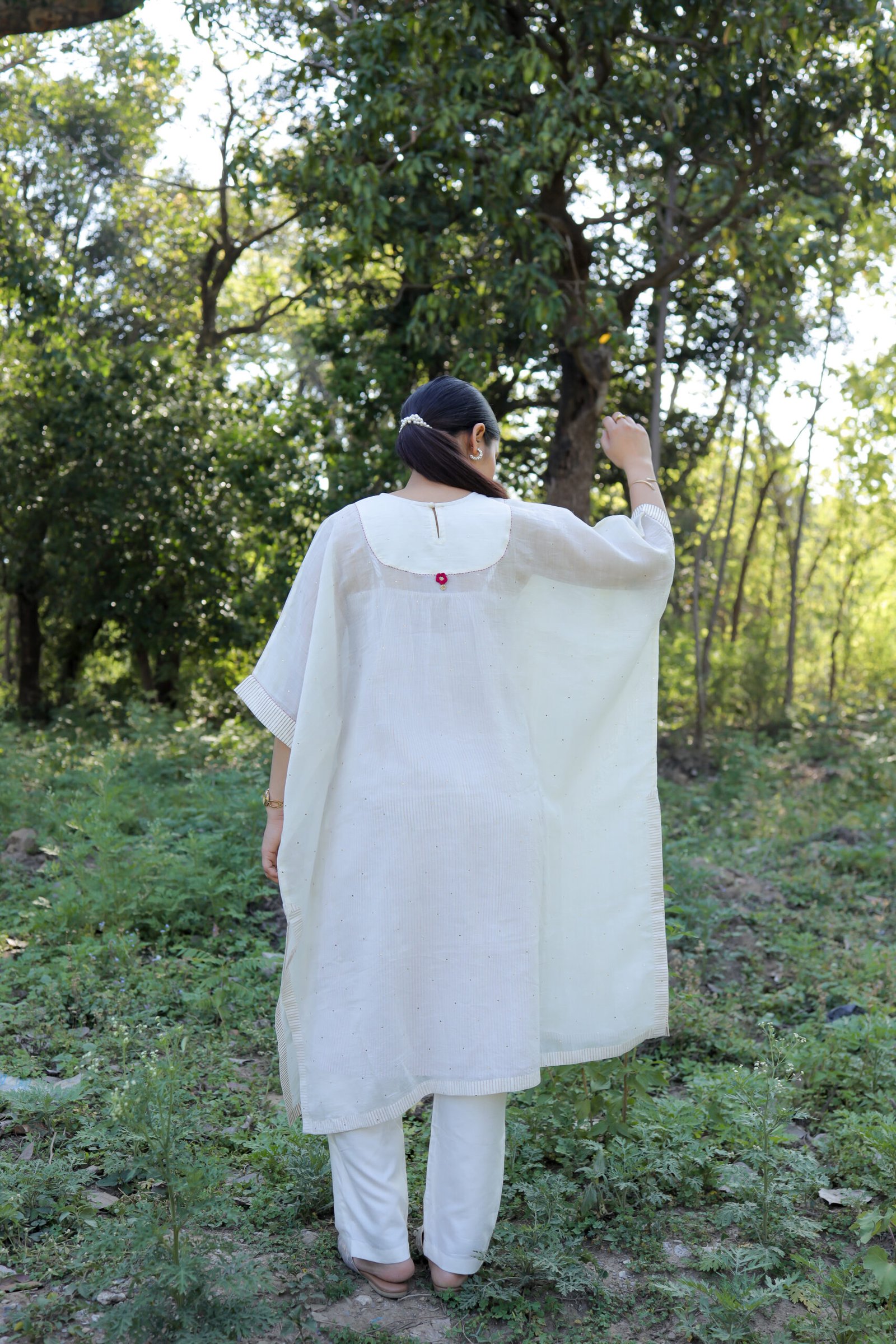 Ismat Mukaish Anti-fit Kurta - Image 7