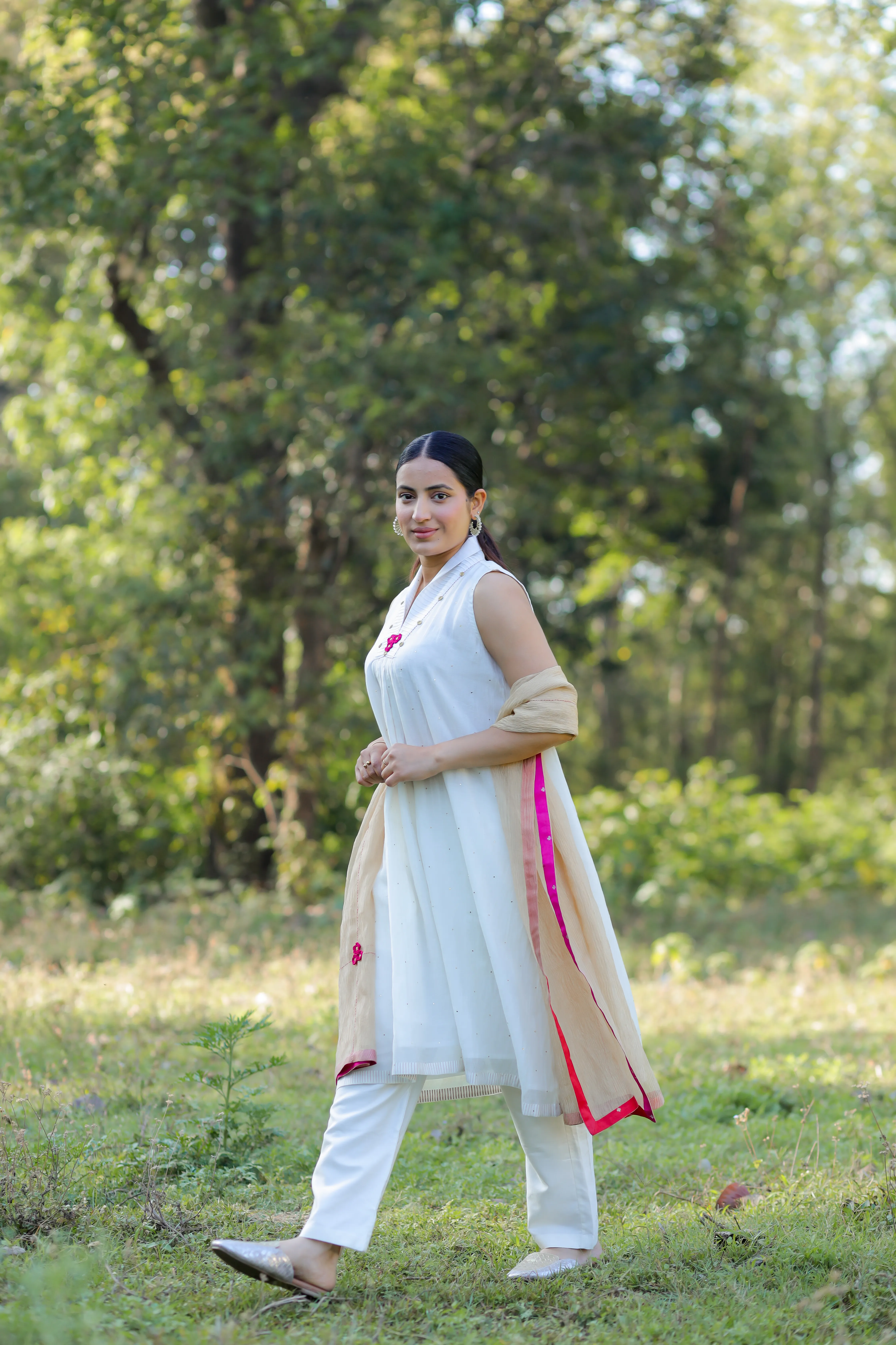 Ismat Flared Mukaish Kurta - Image 8
